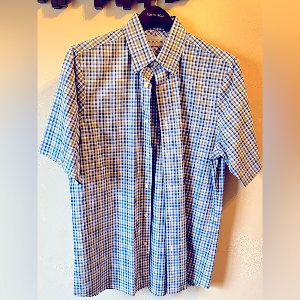 Mens Nordstrom button down. Size medium